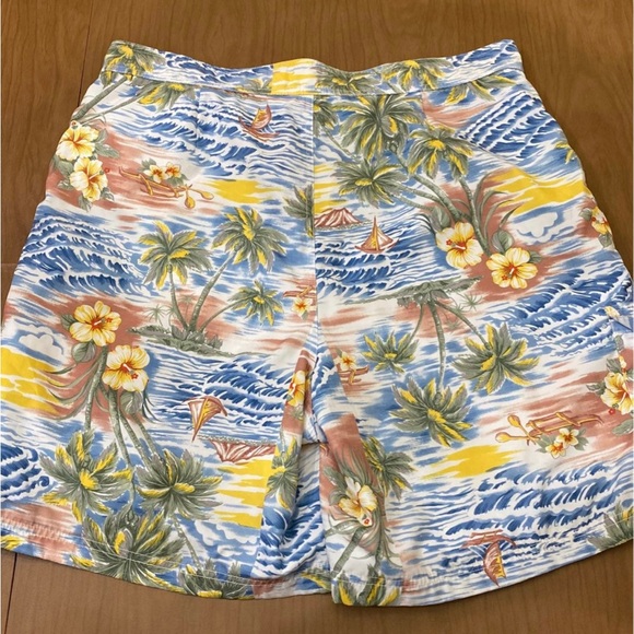Mens Vintage Tommy Hilfiger Swim Trunks Tropical Print XL - Picture 4 of 6